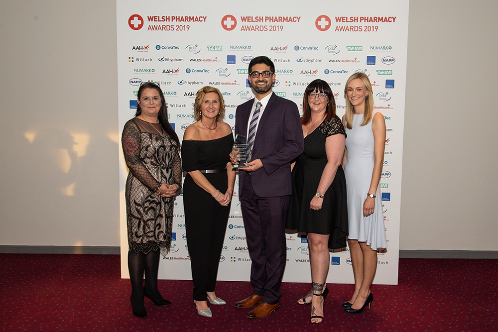 Community Pharmacy Practice of the Year Award joint winner, the LloydsPharmacy Team, Baglan Resource Centre, and Andrea Smart, ConvaTec